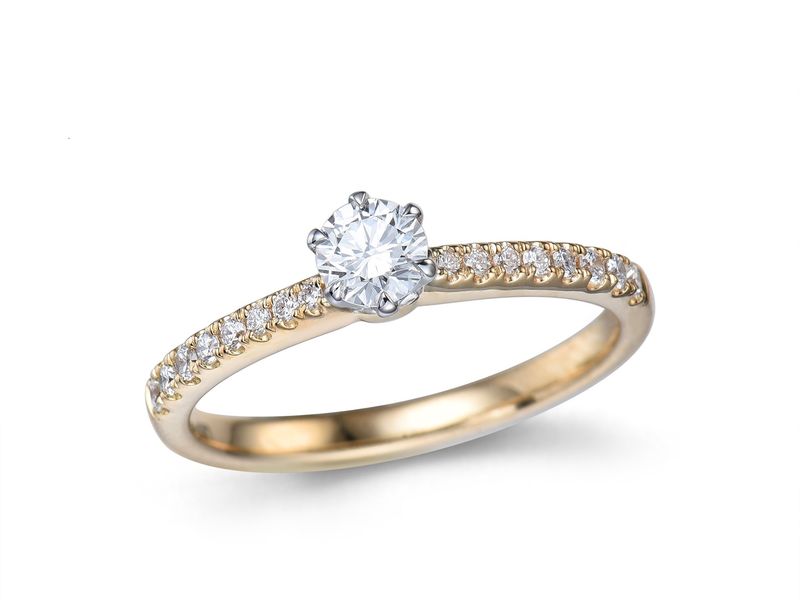 Bague or 18 carats et diamants