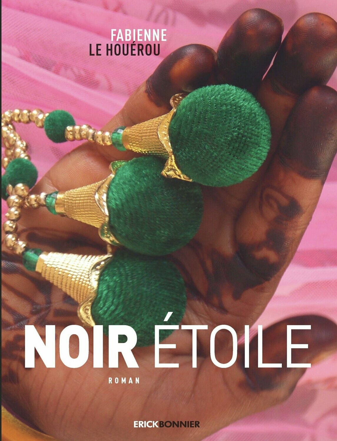 NOIR ÉTOILE