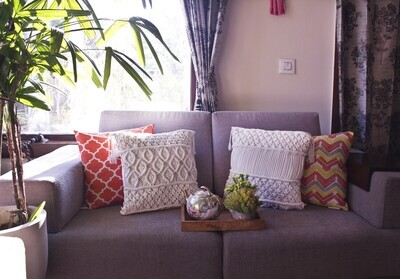 Macarme Cushion
