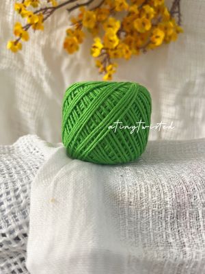 0.5mm Thread - Parrot Green