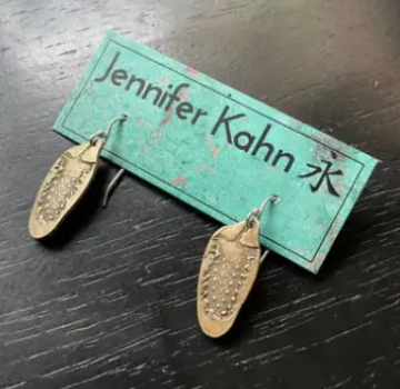 Jennifer Kahn Small Textured Brass Feather Earrings