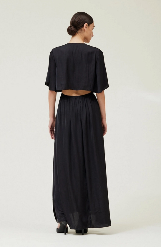 Grade &amp; Gather Unbalanced Skirt Cape Dress