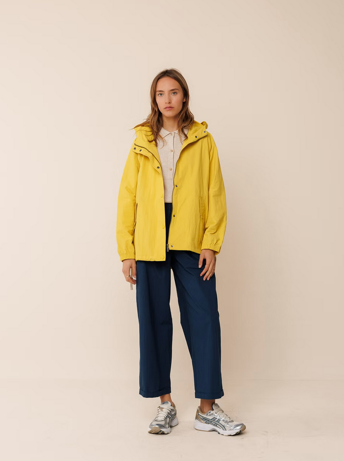 Indi &amp; Cold Sport Style Nylon Raincoat