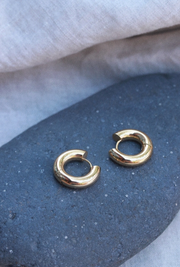 Goldie Jewelry Chubby Hoops GJ33