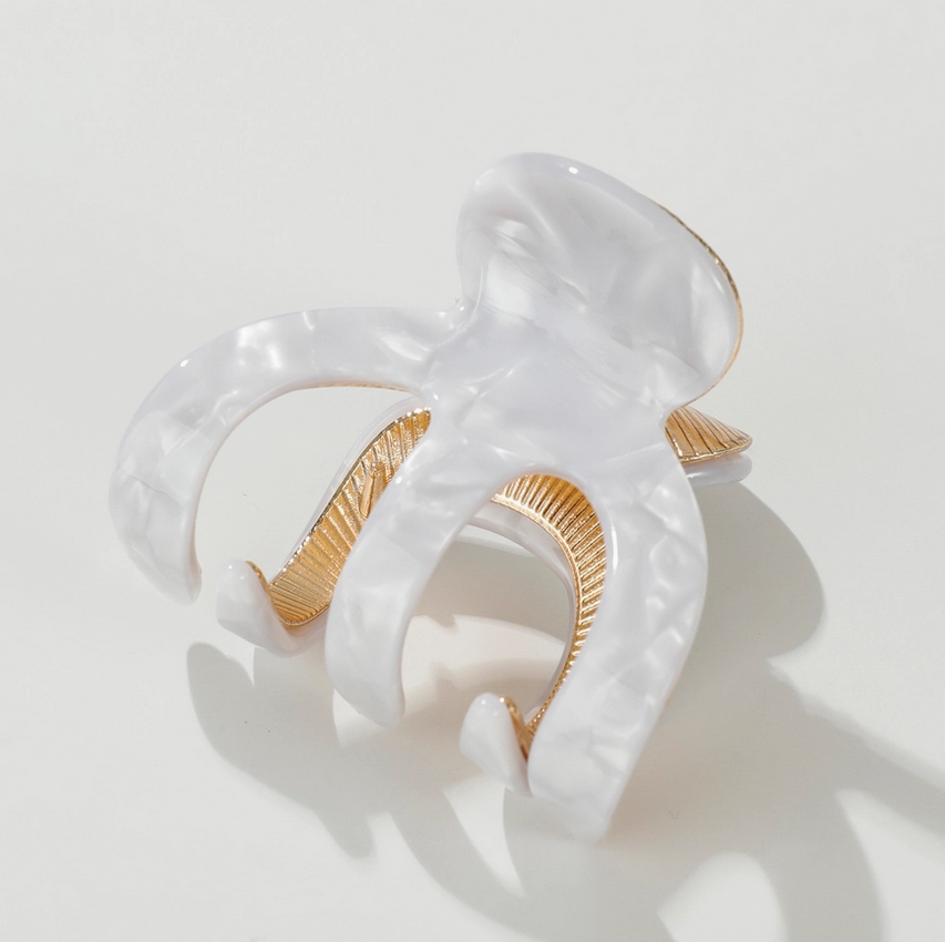 Adorro Jade Coastal Clip in White AD79