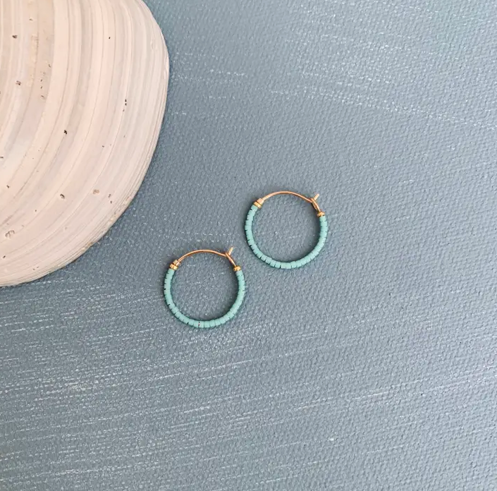 Alice Rise Single Note Hoop in Turquoise AL28