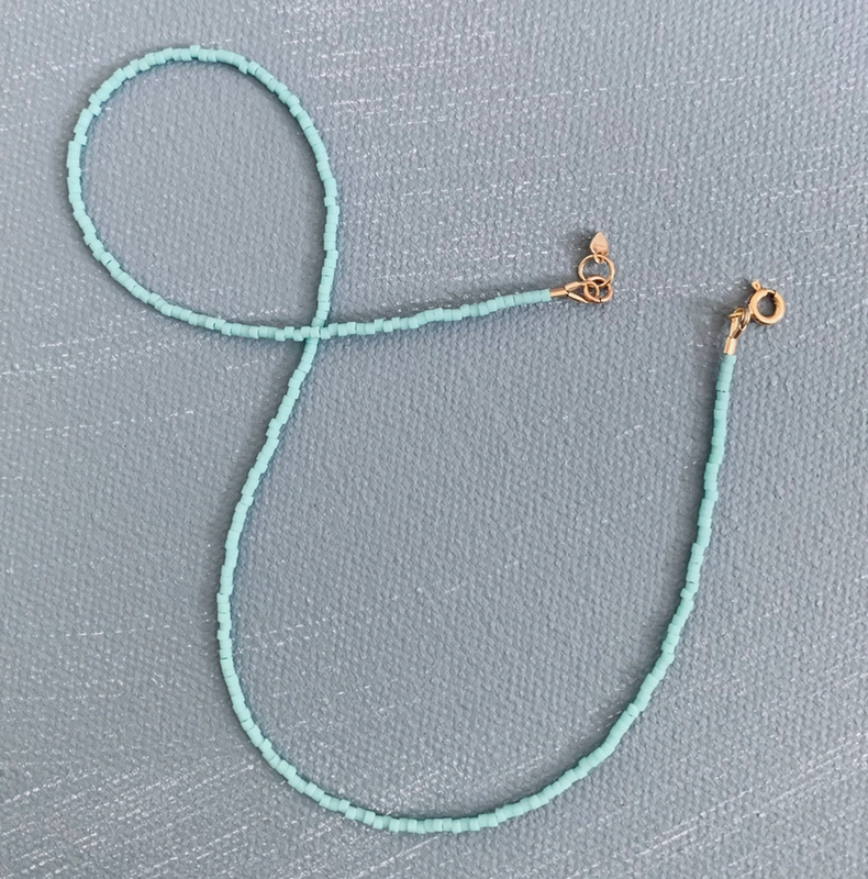 Alice Rise Single Note Beaded Choker Necklace in Turquoise AL31
