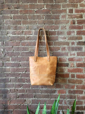 Kingdom Leather Horween Sugaree Bag in Natural