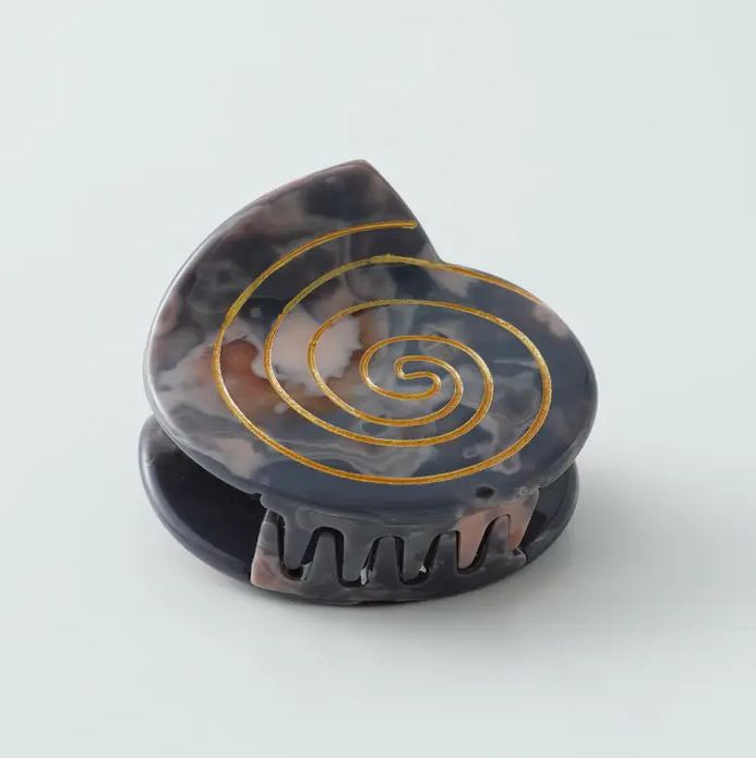 Adorro Calacatta Sundial Seashell Clip in Earth AD85