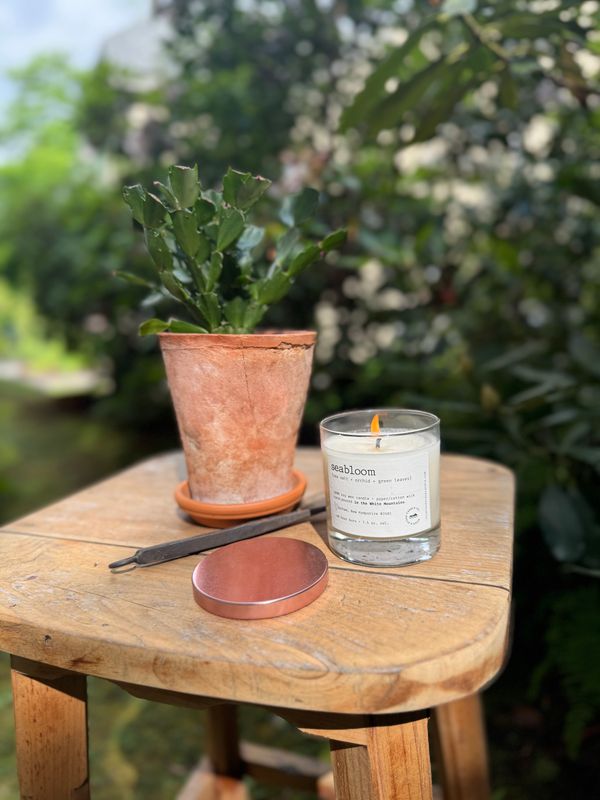 River &amp; Stone Candle Co. Seabloom Soy Candle RS15