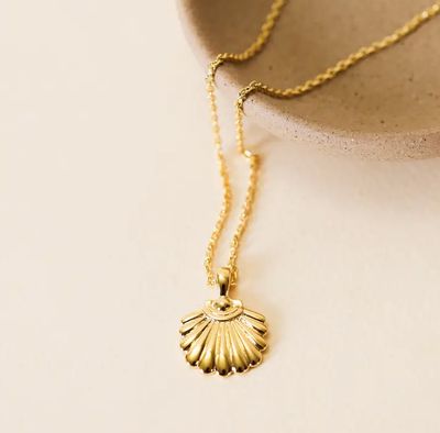 Jax Kelly Seashell Pendant Necklace JX32