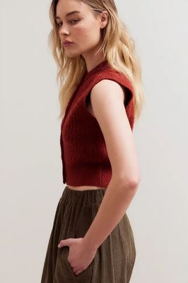 Grade &amp; Gather Fitted Button Up Sleeveless Top (Two Colors)