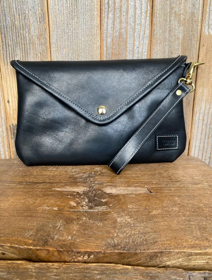 Kingdom Leather Passenger Clutch in Black