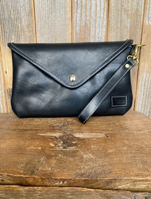 Kingdom Leather Passenger Clutch in Black
