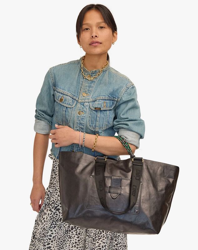 Clare V. Grande Bateau Tote in Black