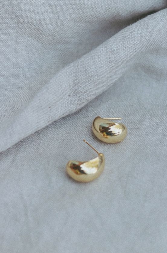 Goldie Jewelry Bubble Huggie Hoops GL32