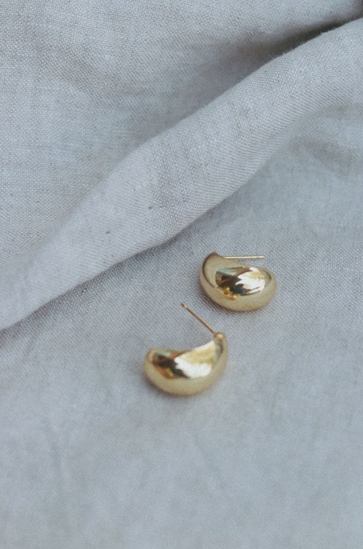 Goldie Jewelry Bubble Huggie Hoops GL32