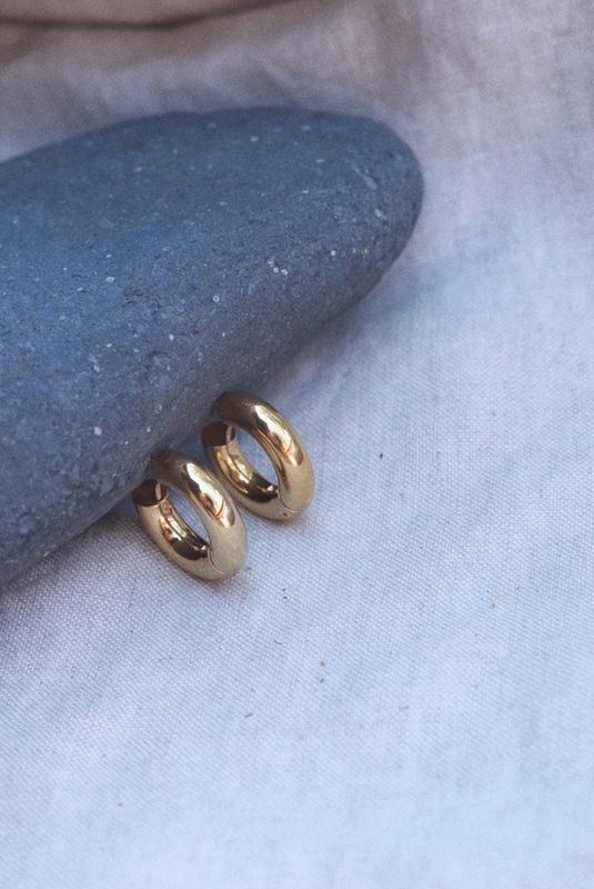 Goldie Jewelry Chubby Hoops GJ33