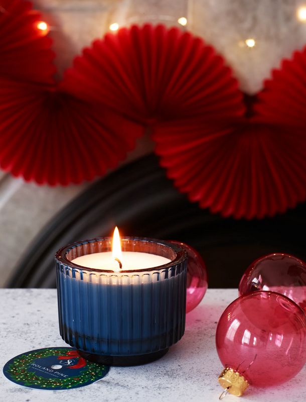 Soap &amp; Paper Factory Home For the Holidays Roland Pine 6 oz Single-Wick Candle