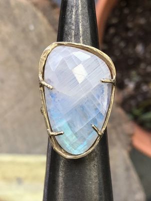Emilie Shapiro Hazy Sky Ring Size 6.5 Rose Cut Moonstone ES58