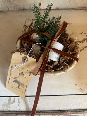 Among The Flowers Tallow Small Gift Basket