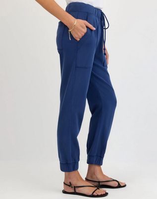 Bella Dahl Pocket Jogger in Midnight Surf