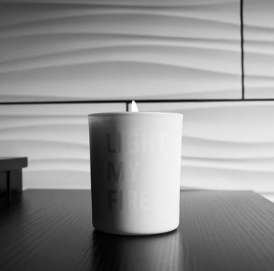 Riddle Oil Voyeur Candle