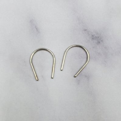 Sinead Cleary SC1476 Sterling Horseshoe Threaders 
