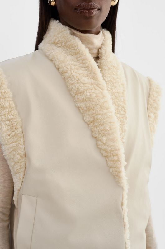 Lamarque Dua Reversible Sherpa Vest