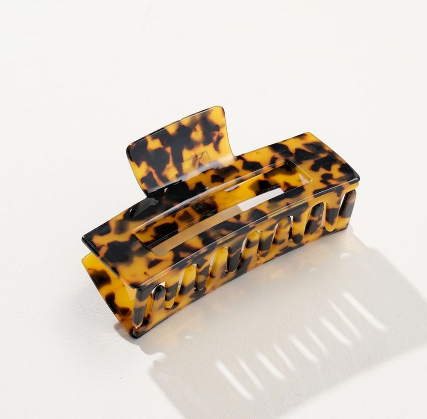 Adorro Luna Large Rectangle Claw Clip in Tortoise AD22