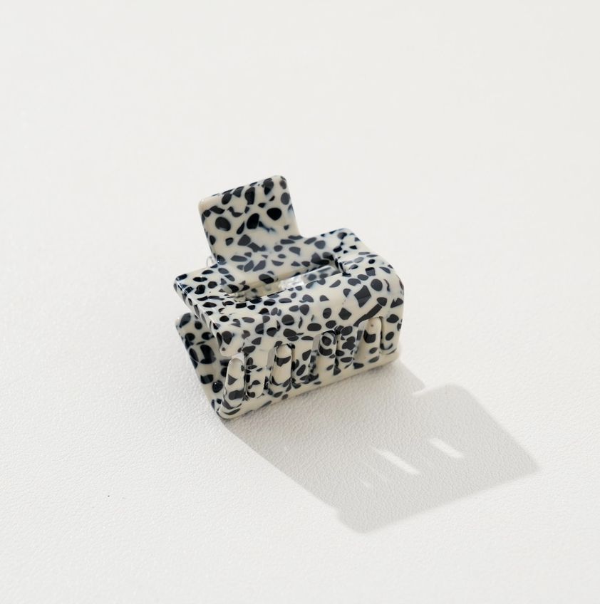 Adorro Simone Mini Square Claw Clip in Multi AD53
