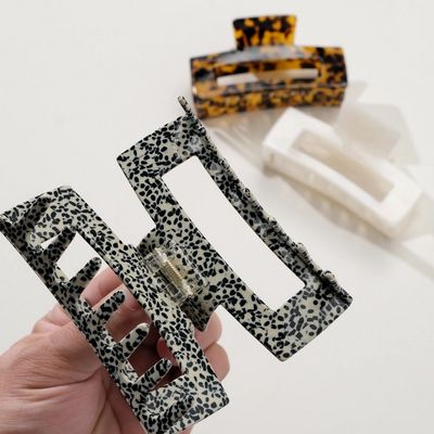 Adorro Luna Large Rectangle Claw Clip in Clear AD52