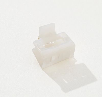 Adorro Simone Mini Square Claw Clip in Clear AD95