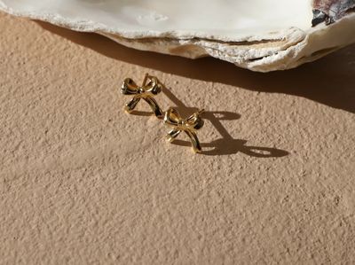 Katie Waltman Jewelry Petite Bow Studs KW75