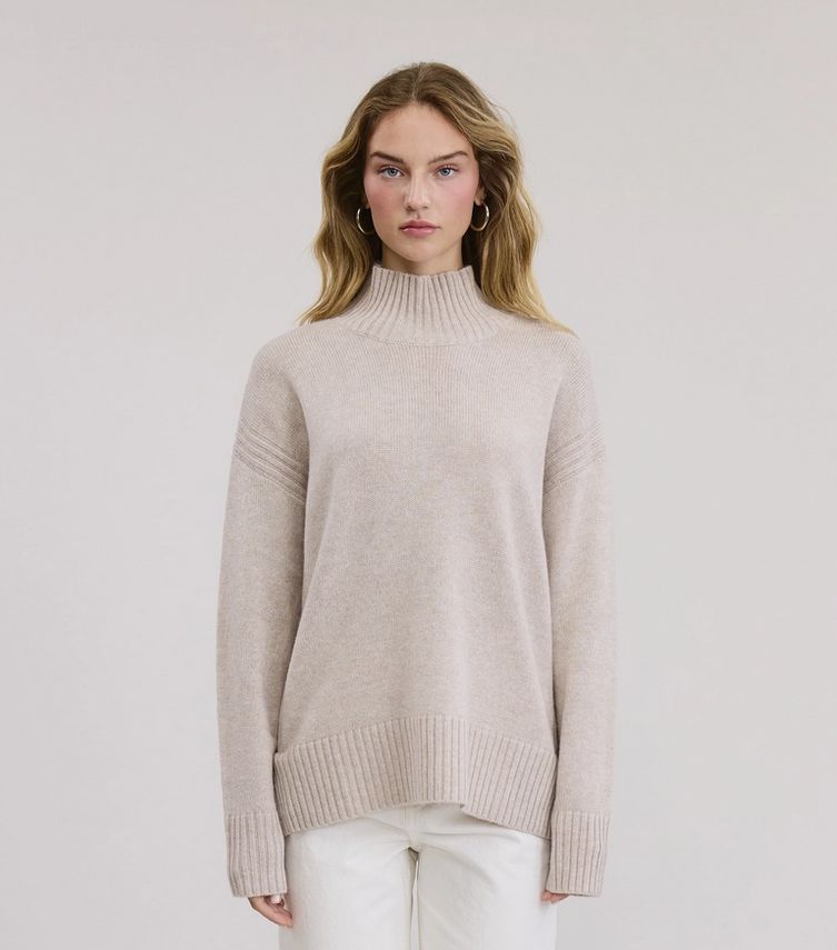 Flat White Caserta Cashmere Sweater Pullover