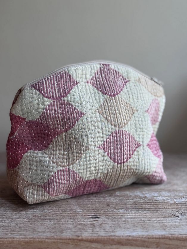 Belle's Nest The Retreat Makeup Zip Travel Bag In Pink Lemon BN8