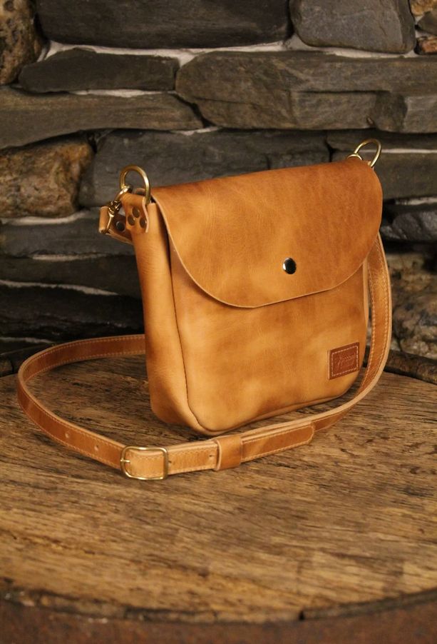 Kingdom Leather Terrapin Mini Crossbody in Natural 