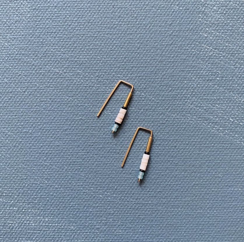 Alice Rise Little Quill Earring in Shell AL33