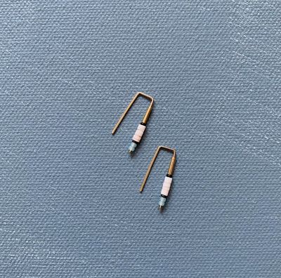 Alice Rise Little Quill Earring in Shell AL33