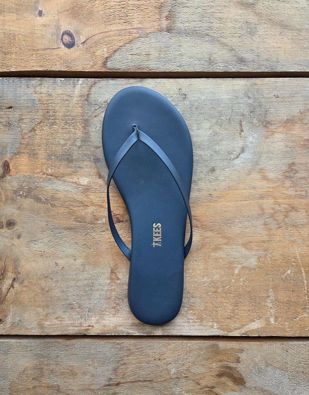 Tkees Solids No. 37 in Washed Black