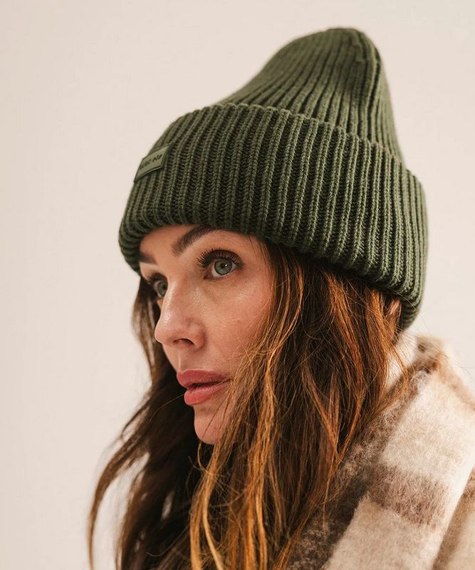 Gigi Pip Merino Wool Beanie (Two Colors)