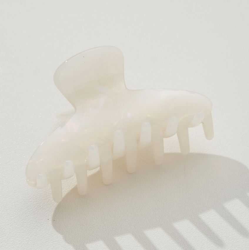 Adorro Adrienne Core Classic Claw Clip in Clear AD134