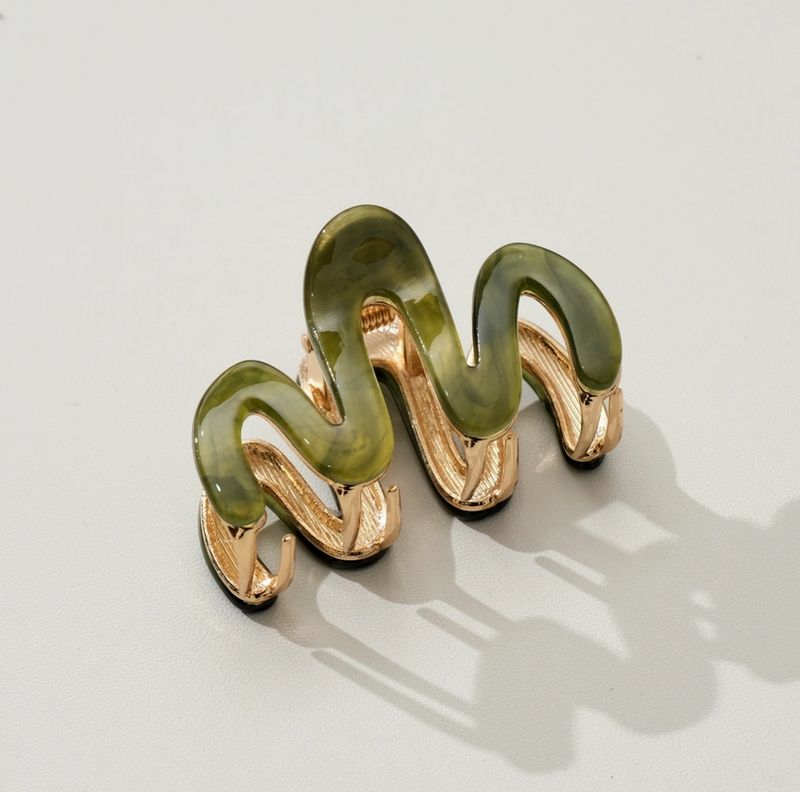 Adorro Willow Mini Garden Metal Squiggle Claw Clip in Dark Green AD139