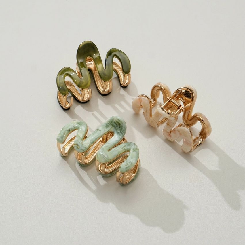 Adorro Willow Mini Garden Metal Squiggle Claw Clip in Peach AD140