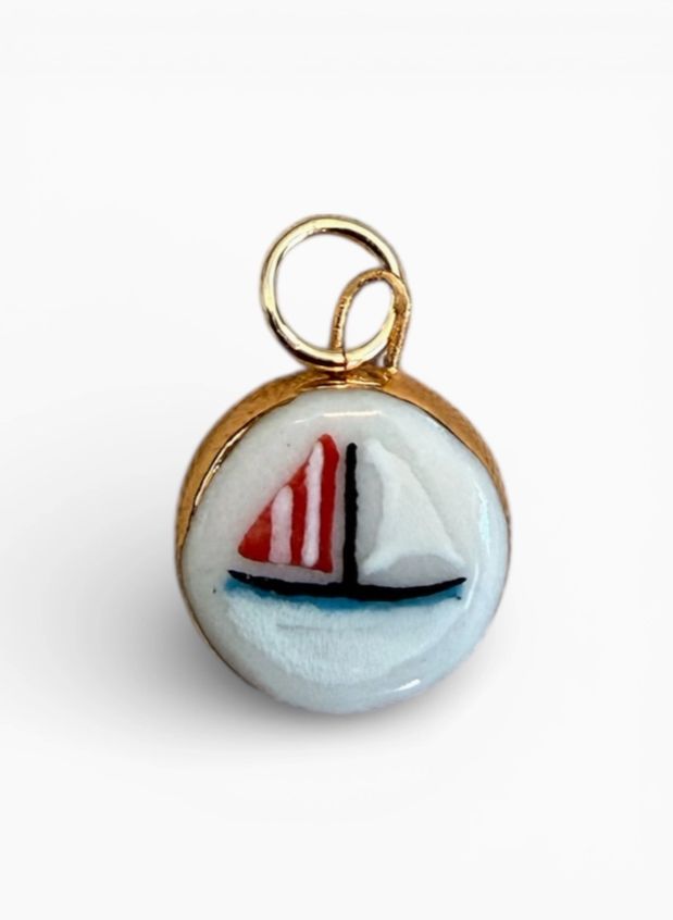 Sha Parle Sailboat Circle Charm SH18