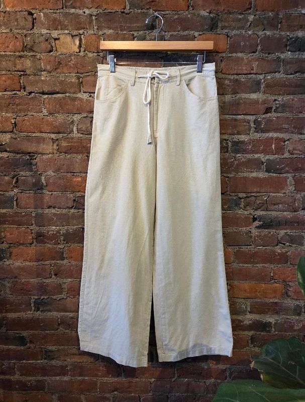 Lilla P Linen Blend Straight Leg Pant