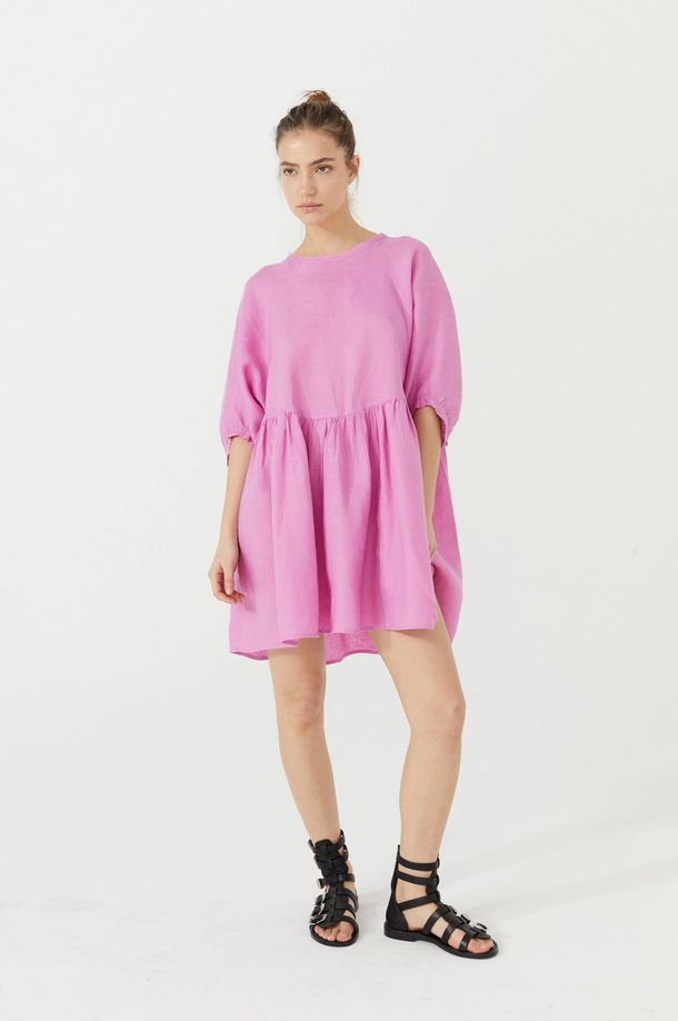 Lanhtropy Alcala Linen Dress in Petunia Pink