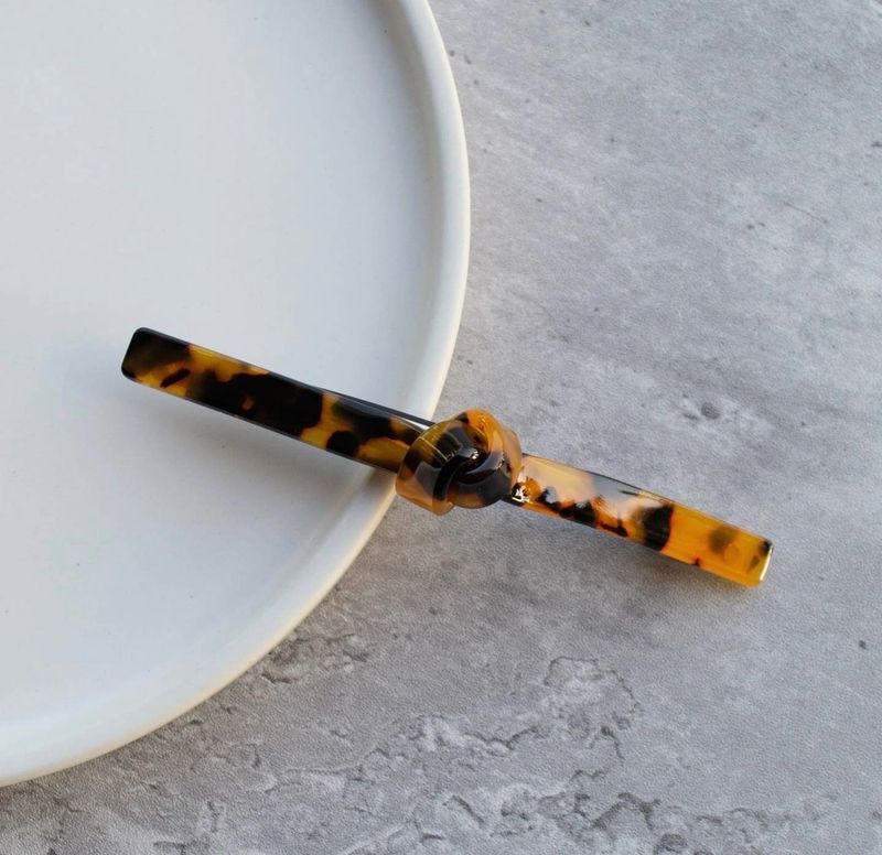 Tiepology Amber Eco French Twist Barette T6