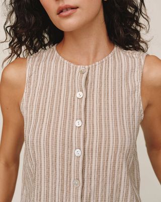 Bella Dahl Sleeveless Button Front Top