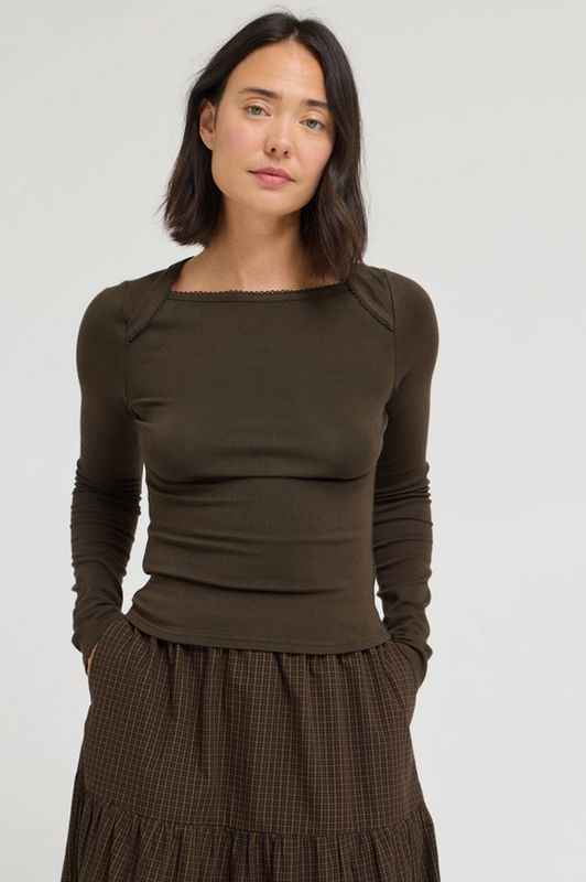 Grade &amp; Gather Overlap Neck Long Sleeve Tee